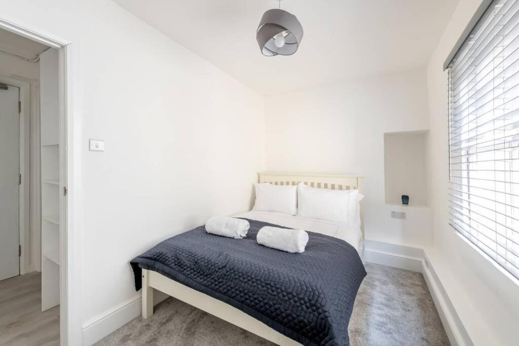 2 Bed City Centre Apartment 1 Min From Bath Abbey Exterior photo